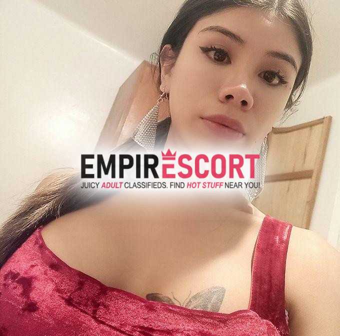hermosa de carita y cuerpo tatuada de piel blanca y estatura pequeÑa mido 1.58