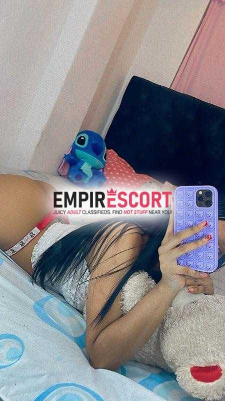 hola soy antonela linda damita de compañía que te sacará toda tu lechita hasta vaciarte super rico en todo mi cuerpo