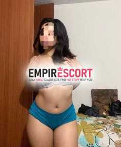 jovencita buen cuerpo atractiva delicada y blanconita