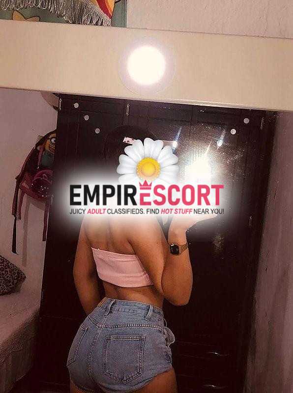 las más ricas universitarias vip. piuranitas exclusivas solo para caballeros educados y solventes como tú.