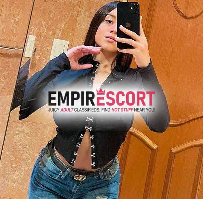 linda joven cariñosa que te volverá loco de placer