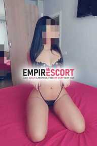 soy jade peruana anfitriona nueva en el ambiente
