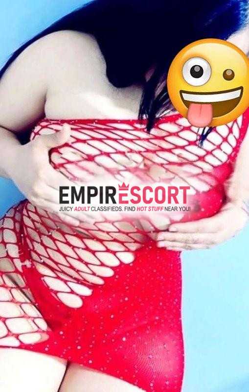 jovencita llenita de encanto y pasión ven y disfruta de mi rico servicio te doy oral peladito amor