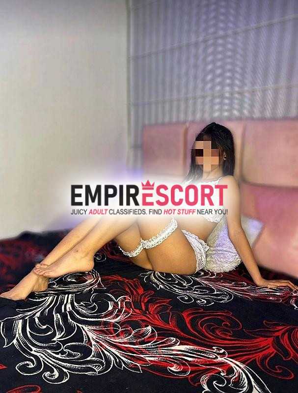 hola bebe soy rica quillabambina nueva en tu bella ciudad estoy dispuesta complacerte y hacer que pases rico conmigo 🥵🍆💋