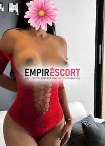 brunella sexy chica de piel canela ricas nalgas