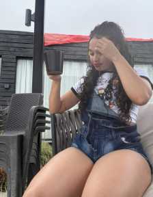 huacho sexy damita de piel blanquita dispuesta todo