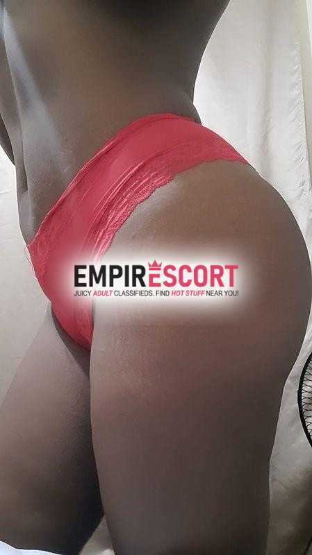 bella chica sexi y exuberante bellas curvas en tu ciudad