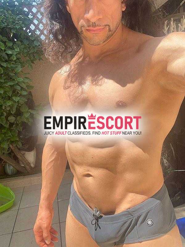 macho arabe musculoso