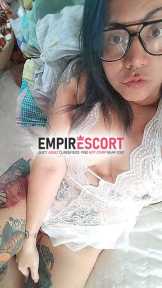 tatuada bisexual tríos y fetiches
soy curvy novia de alquiler