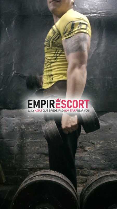 soy activo mido 1.87 altura activo musculoso de gym cm morboso y muy caliente solo atiendo hoteles y depas