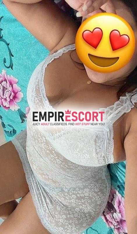 cholita culona tetona chupa rico peladito