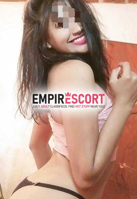 hola amorcito soy peladita estoy disponible y 100 real🤩