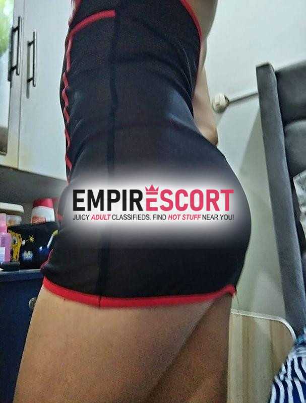 jovencito universitario femboy se viste en minivestido y en lencería 👠