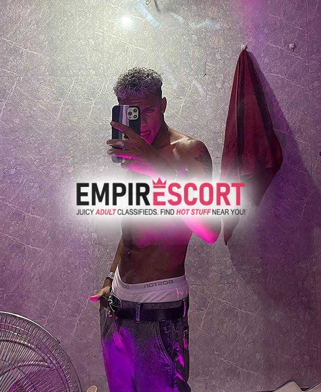 ecuatoriano arrecho 
fiestero 🎉
dotado 21 cm 
siempre disponible 🍆😈🔥