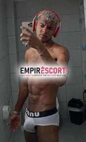 ecuatoriano arrecho 
fiestero 🎉
dotado 21 cm 
siempre disponible 🍆😈🔥