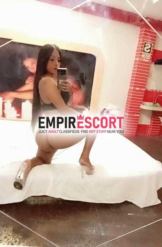 recien llegadita bella trans exclusiva melany mamona de garganta profunda golosa adicta polla