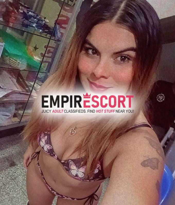 una ninfómana muy deliciosa 😋femenina y exótica 😈🥵 activa pasiva versátil culona dominante