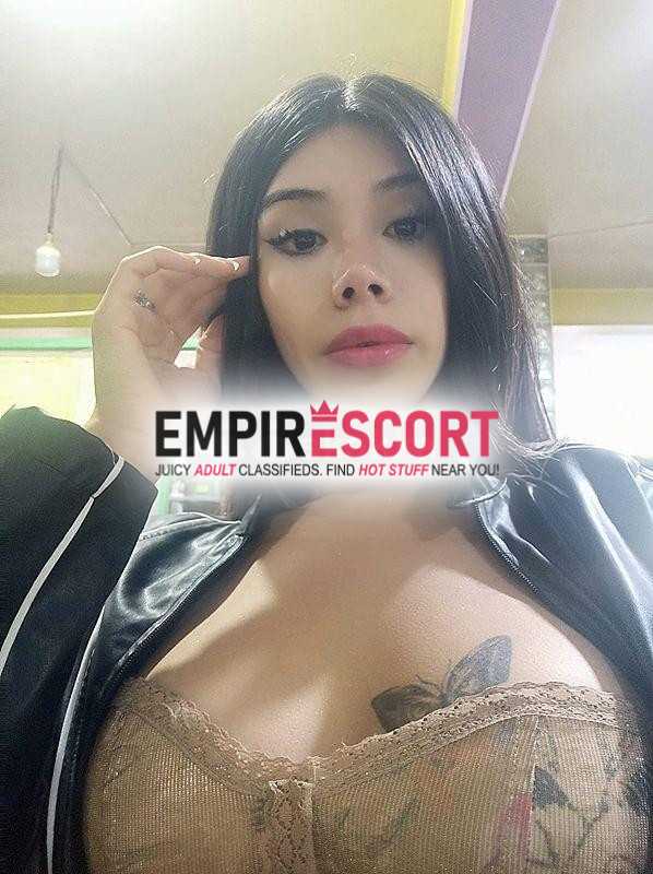 hermosa de carita y linda colita de piel blanca tatuajes soy sumisa