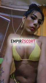 aitana.  linda trans complaciente