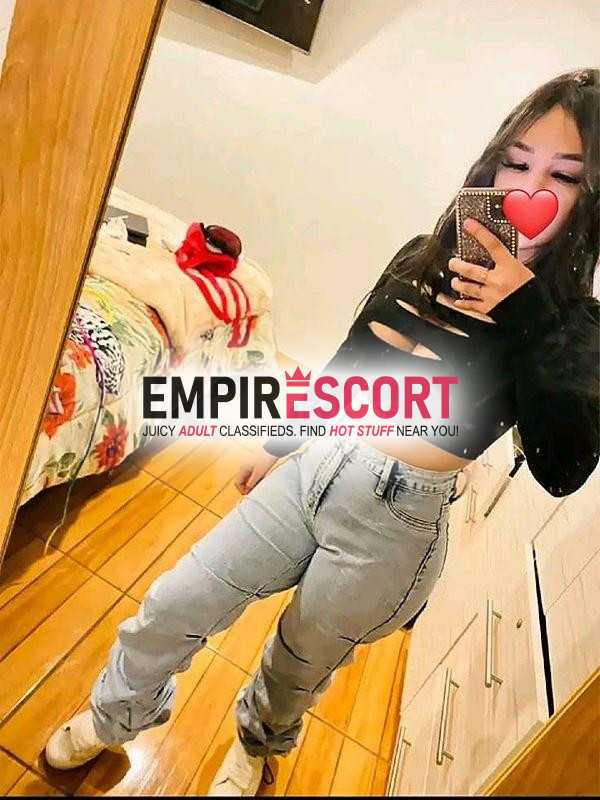 kiara llegadita de piel blanca rica conchita nueva