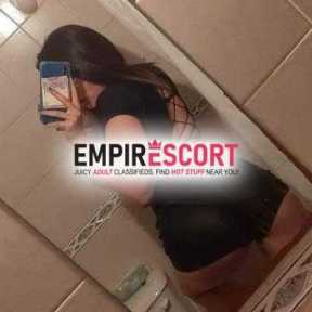 🏪salgo hotel o domicilio hola mis amores soy kelly ricas poses trato de pareja besitos .
