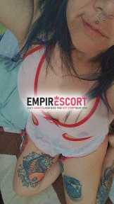 tatuada bisexual tríos y fetiches
soy curvy novia de alquiler