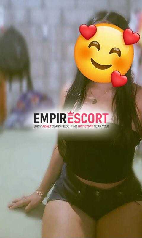 jade arrechona🤩😘 y complaciente🥵🥵🥵blanquita estrechita