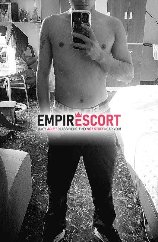 lobo 🐺🍆 salvaje arrecho sin sitio 
disponible para cumplir tus ganas😈🍆