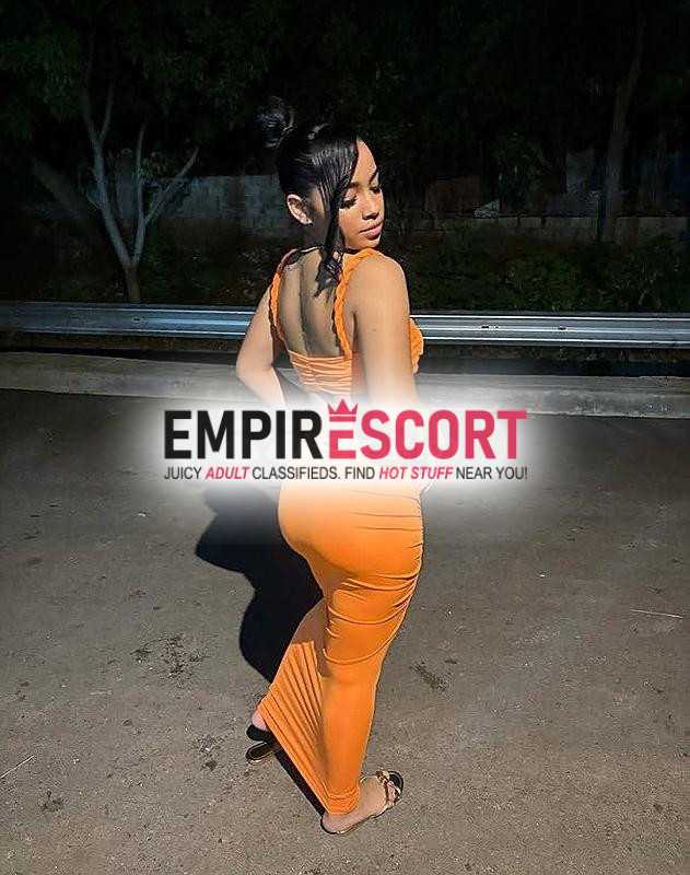 hola soy kamila extranjera colombiana disponible para ofrecerte mi servicio