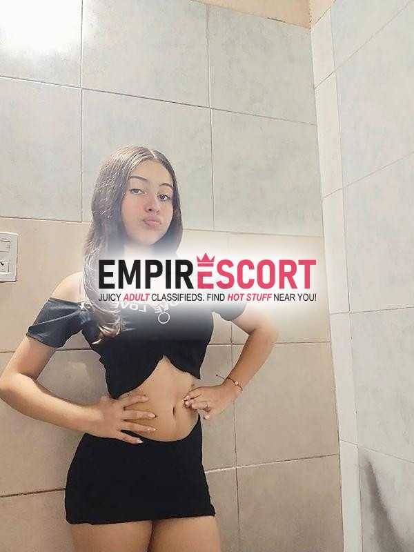 soy andrea preciosa jovencita debutante