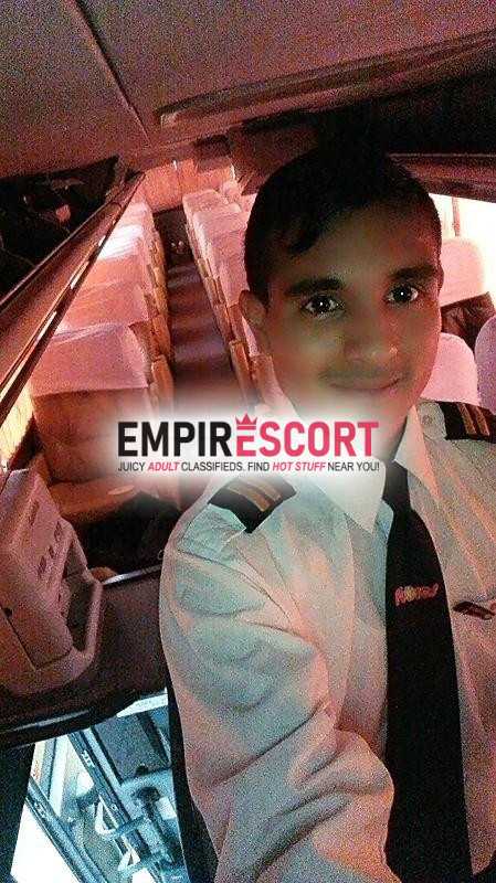 bisexual reservado super caleta de visita en chiclayo por unas semanas no tengo lugar buscando nuevas cosas siempre ando libre haber que sale solo esc