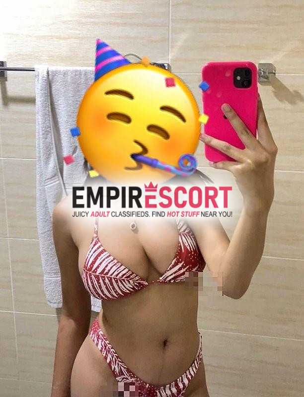 lesly 19 aÑitos jovencita universitaria sexi tetonita y rica 😈♥️🍒🍒