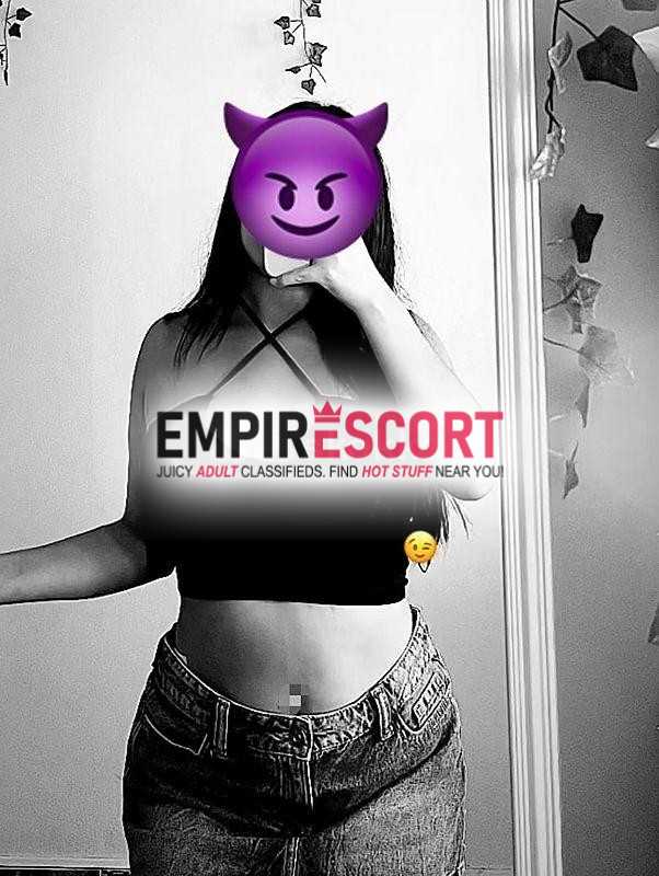 soy jovencita muy wapa
y muy atrevida te are rico oral y full poses