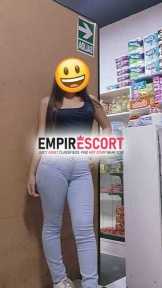 señorita jovencita de buen porte