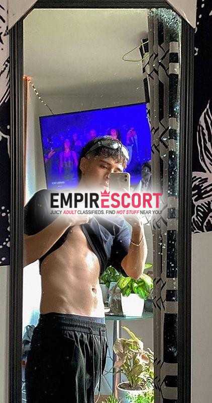 en arequipa de visita joven disponible todo el dia🍑🍆