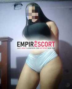 😘😘me encanta lechita en todo mi cuerpo rico y apretadito