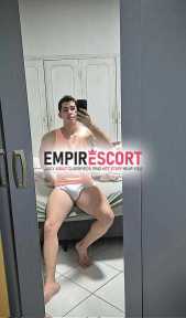 soy joven de 22 estoy paseando 
tengo en venta mi contenido
fotos 📲😈
videos 🤤🎥
y videollamadas gusto ❤️‍🔥.
si quieres trato mas pers