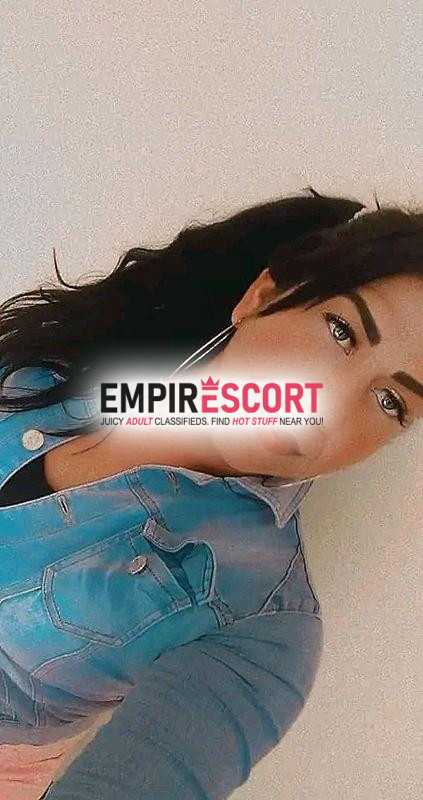 chica trasn caliente femenina disponible