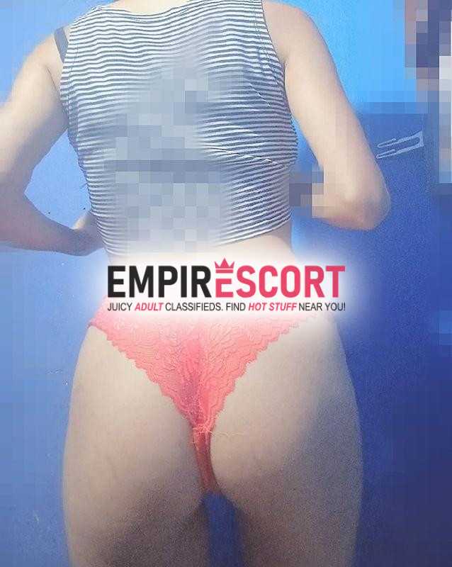 hermosa señorita universitaria por ocasión y poco tiempo oral natural independiente