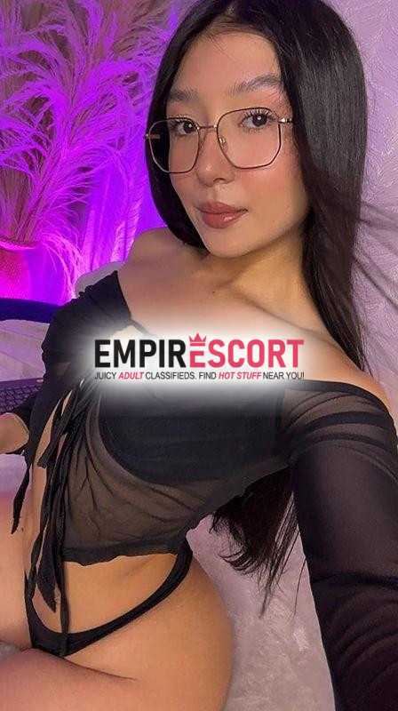 hola soy skarlett estoy nueva en ciudad lista para divertirnos bebe