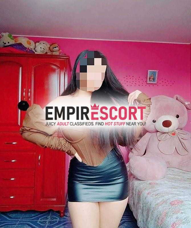 😘😘me encanta lechita en todo mi cuerpo rico y apretadito. soymuy obediente.