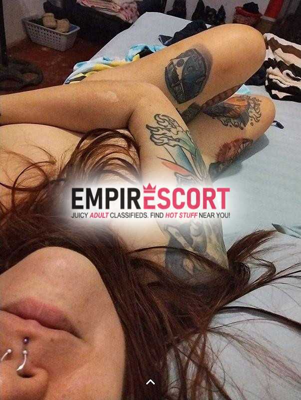 tatuada bisexual fetiches curvy trios