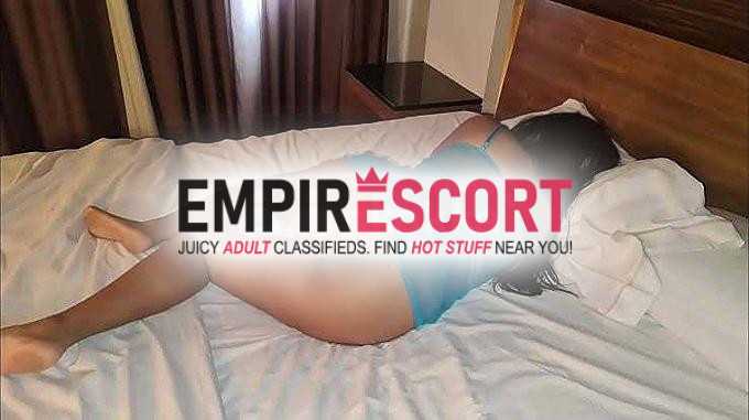 😘🍆kiara🍆😘 apretadita y peladita mi amores . full sexo
