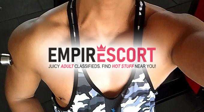 varón de porte militar buen cuerpo buenas piernas buenas nalgas rica verga experto en descargas musculares