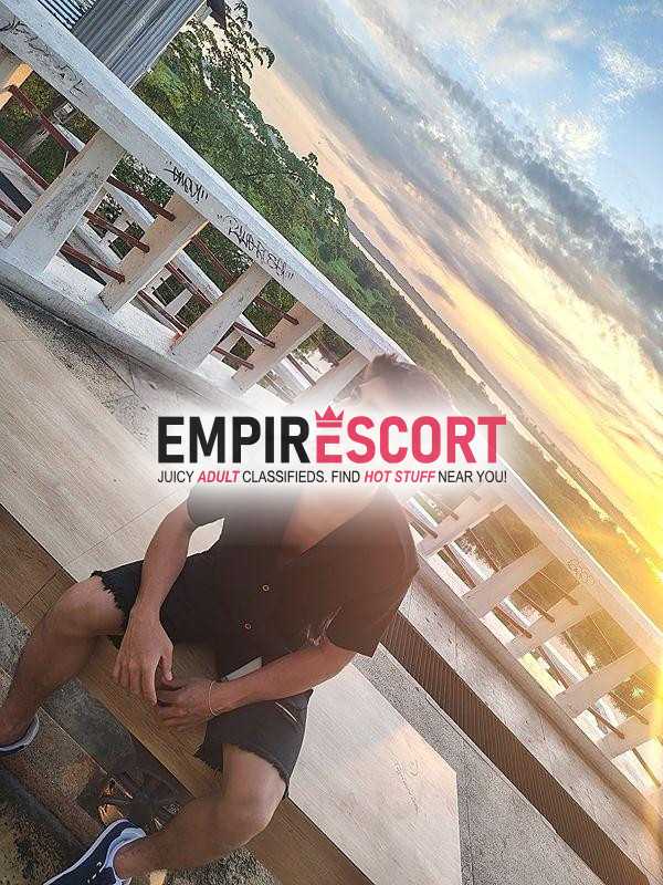 hola soy ricky escríbeme si quieres servicio para pasarlo rico y sabroso