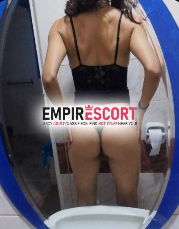 sexy travesti de colita estrecha