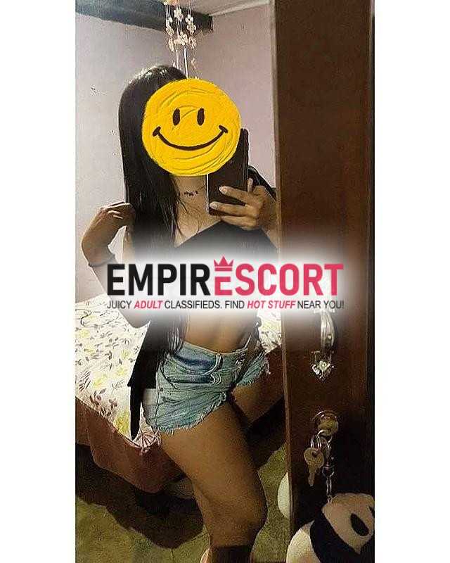 flaquita_nuevita 🤤 soy tu chiquita para que juegues 🥵conmigo