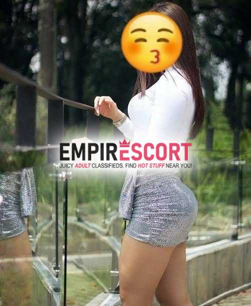 alexia tu perra en calor 🔥 lista para sacarte leche boca