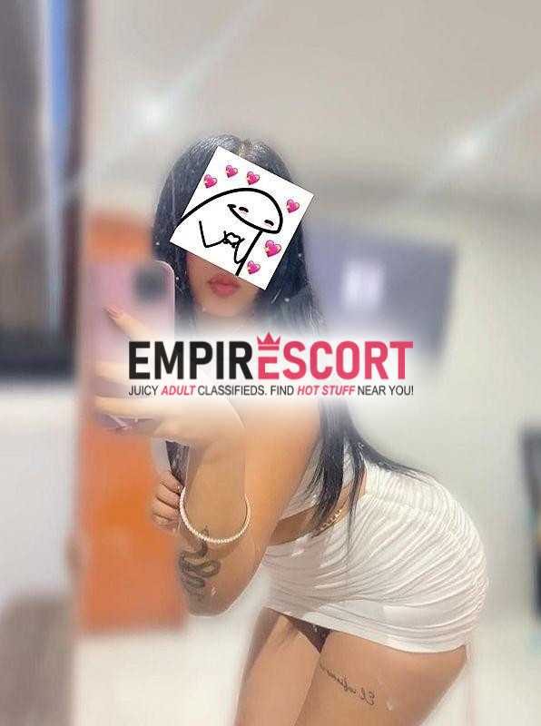 astrid chica independiente y muy golosita 😘👅