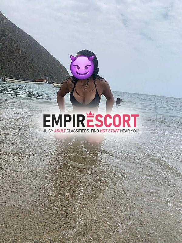 hola papi soy rocío cachera bien rica deseos de que me cojas tu gusto ven y disfruta no te quedes las ganas.